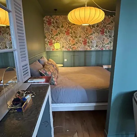 La Maison Mulatô, Demeure Privée D'hôtes, Piscine&spa Libourne, Saint-emilion Casa de hóspedes Libourne