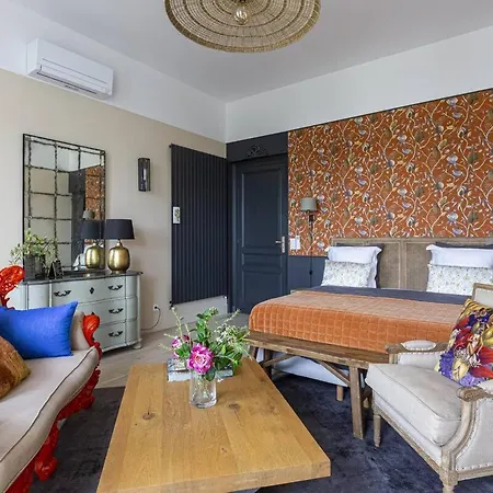 La Maison Mulatô, Demeure Privée D'hôtes, Piscine&spa Libourne, Saint-emilion 4* Libourne